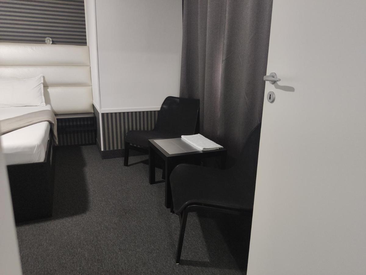 Hello Villa Bucureşti Eksteriør bilde